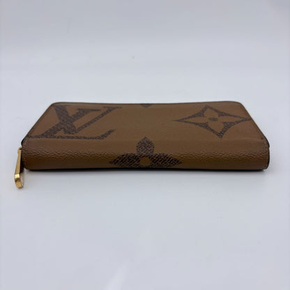 Louis Vuitton Monogram Giant Reverse Zippy Wallet Zip Around — view 6