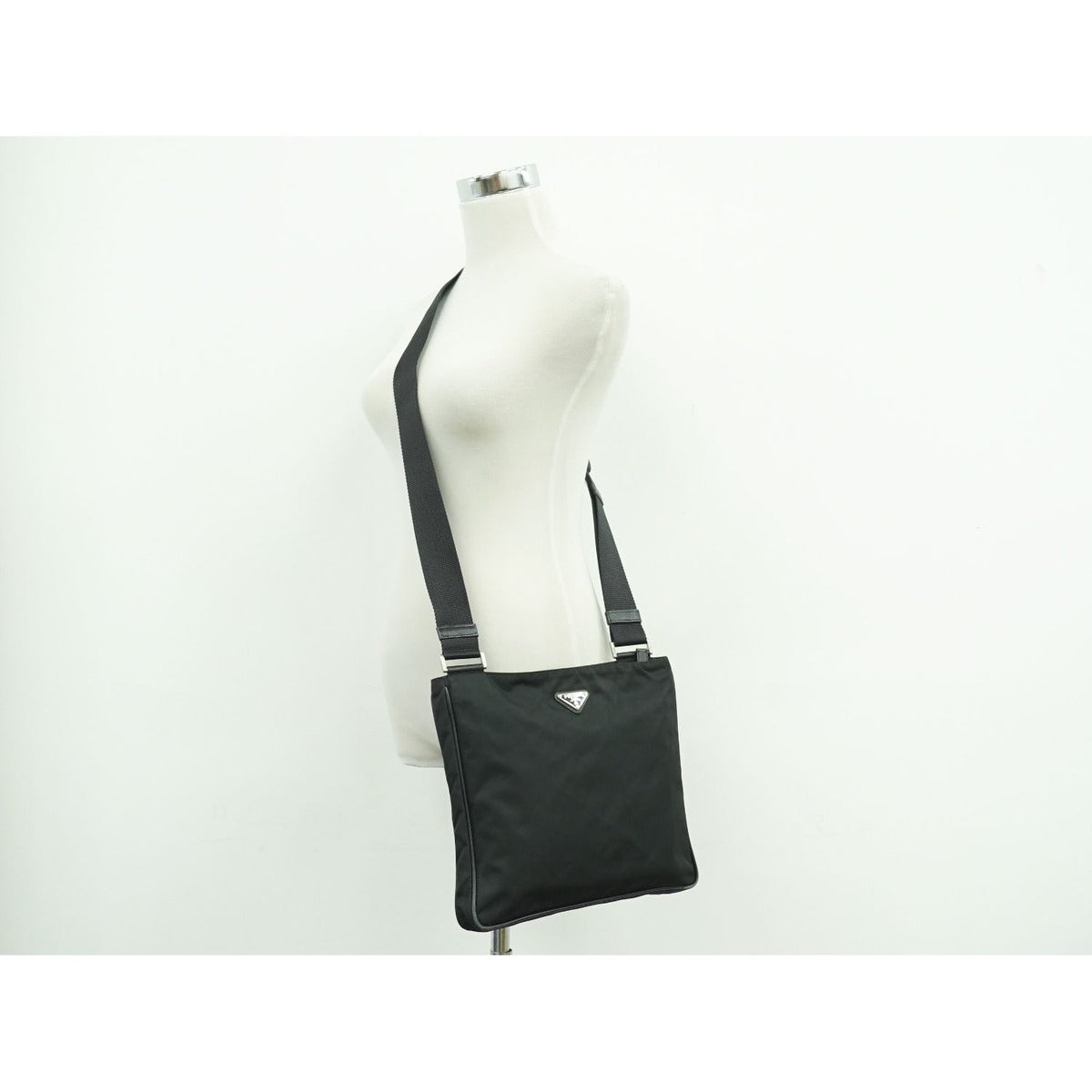 Prada Nylon Shoulder Bag Pochette Black — view 7