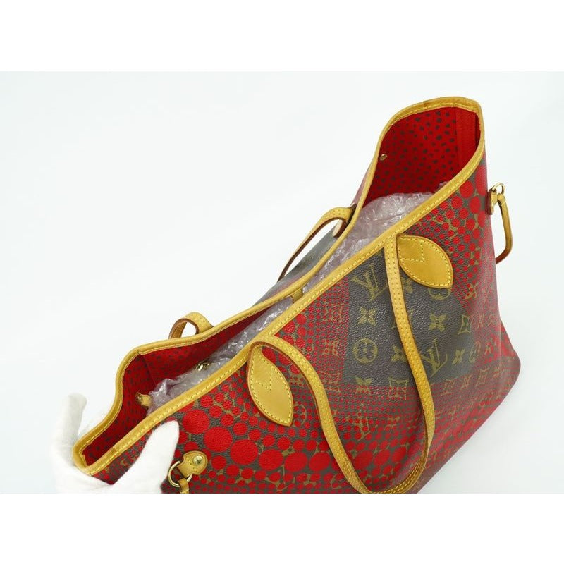 Louis Vuitton Neverfull MM Monogram Wave Yayoi Kusama Tote Bag — view 5