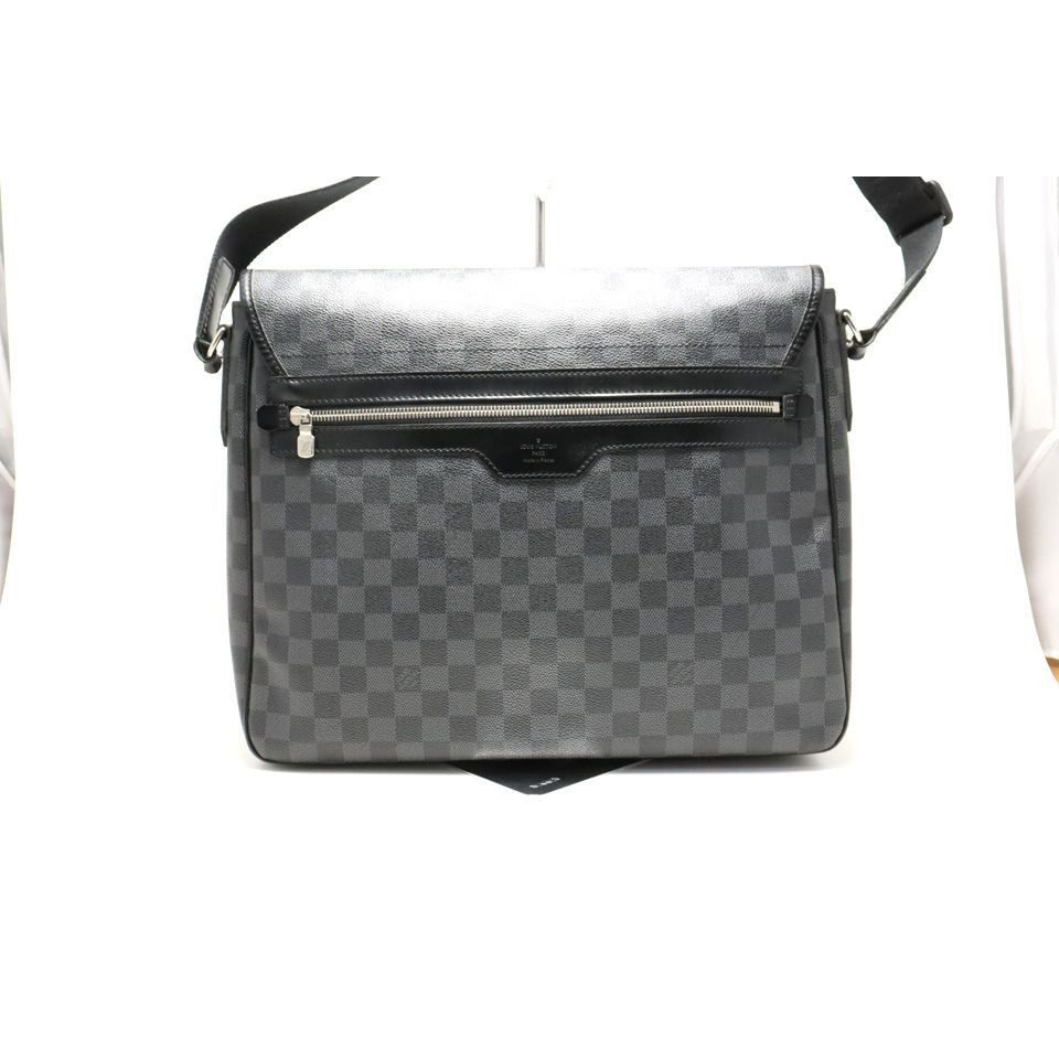 Louis Vuitton Damier Graphite Daniel MM Leather Shoulder Bag — view 2