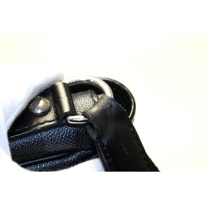 Louis Vuitton Damier Graphite Daniel MM Leather Shoulder Bag — view 8