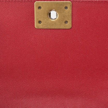 Chanel Boy Chanel V-stitched Chain Shoulder Caviar Skin Red (gold Hardware)