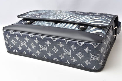 Louis Vuitton Shoulder Bag Men's Louis Vuitton Messenger GM Chapman Brothers