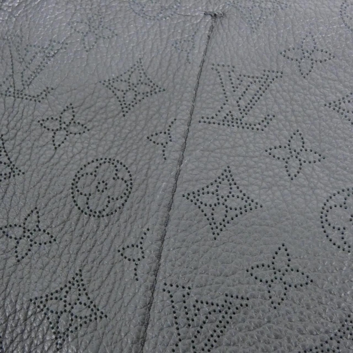 Louis Vuitton Mahina Carmel Hobo Shoulder Bag — view 5