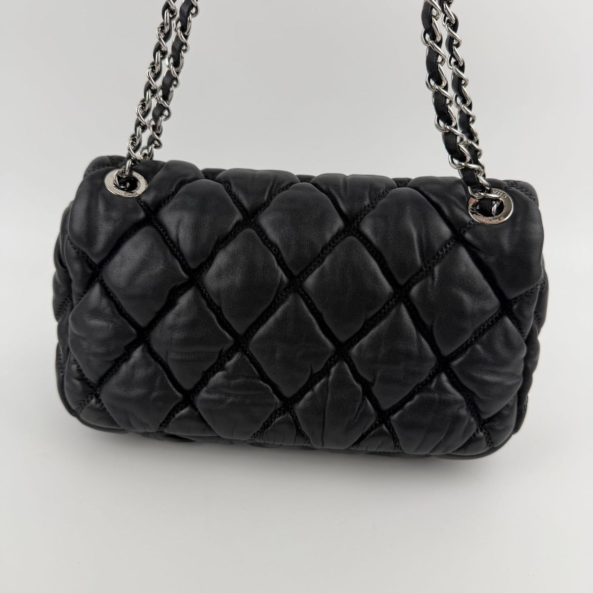 Chanel CC Logo Bubble Quilt Chain Shoulder Bag Black Leather Vintage — view 4