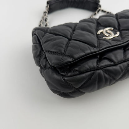 Chanel CC Logo Bubble Quilt Chain Shoulder Bag Black Leather Vintage — view 9