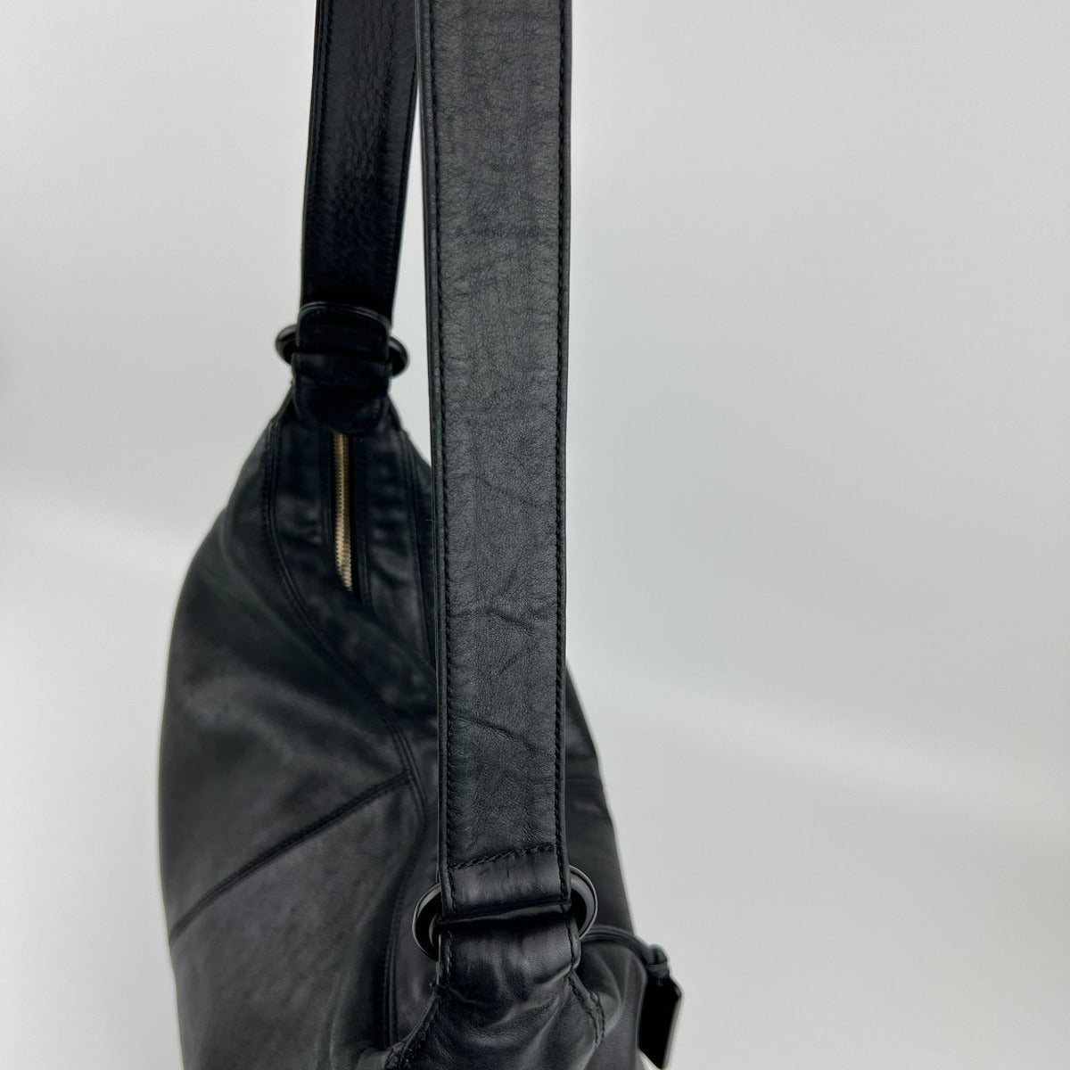 Chanel CC Logo Quilted Shoulder Bag Black Leather No 5 Vintage — view 14