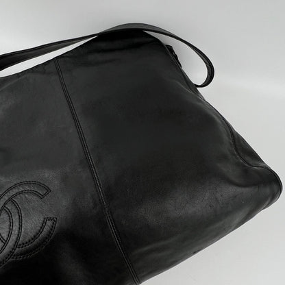 Chanel CC Logo Quilted Shoulder Bag Black Leather No 5 Vintage — view 7