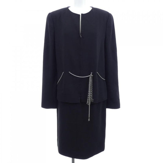 Chanel 98 P Suit Vintage