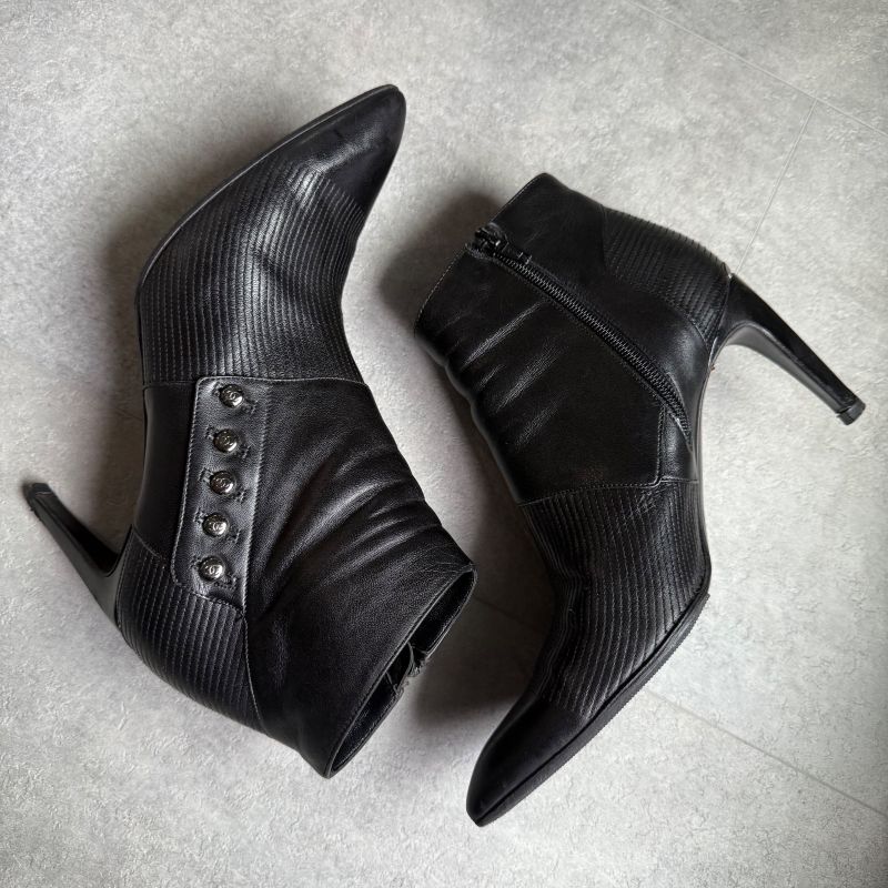 Chanel Pointed Toe Coco Mark Button Leather Zip Boots 37 1 2c 24.5cm (9.65in)