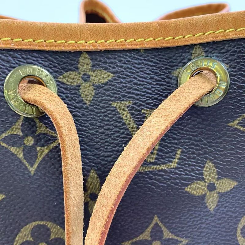 Louis Vuitton Petite Noe Monogram Leather × PVC Brown Shoulder Bag Gold M42226