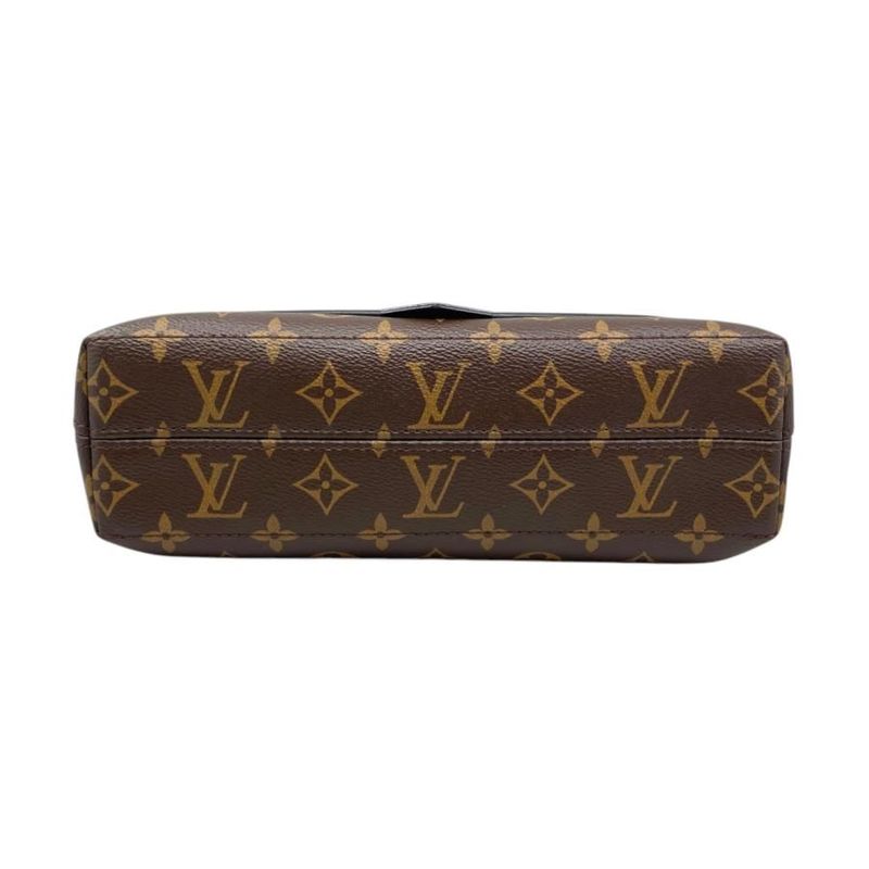 Louis Vuitton Shoulder Bag Magnetic Messenger M45557 Monogram Macassar Louis