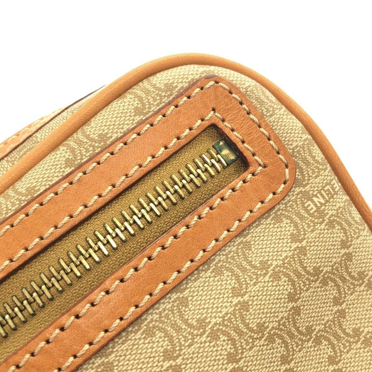 Celine Vintage Bag Handbag Gold — view 4