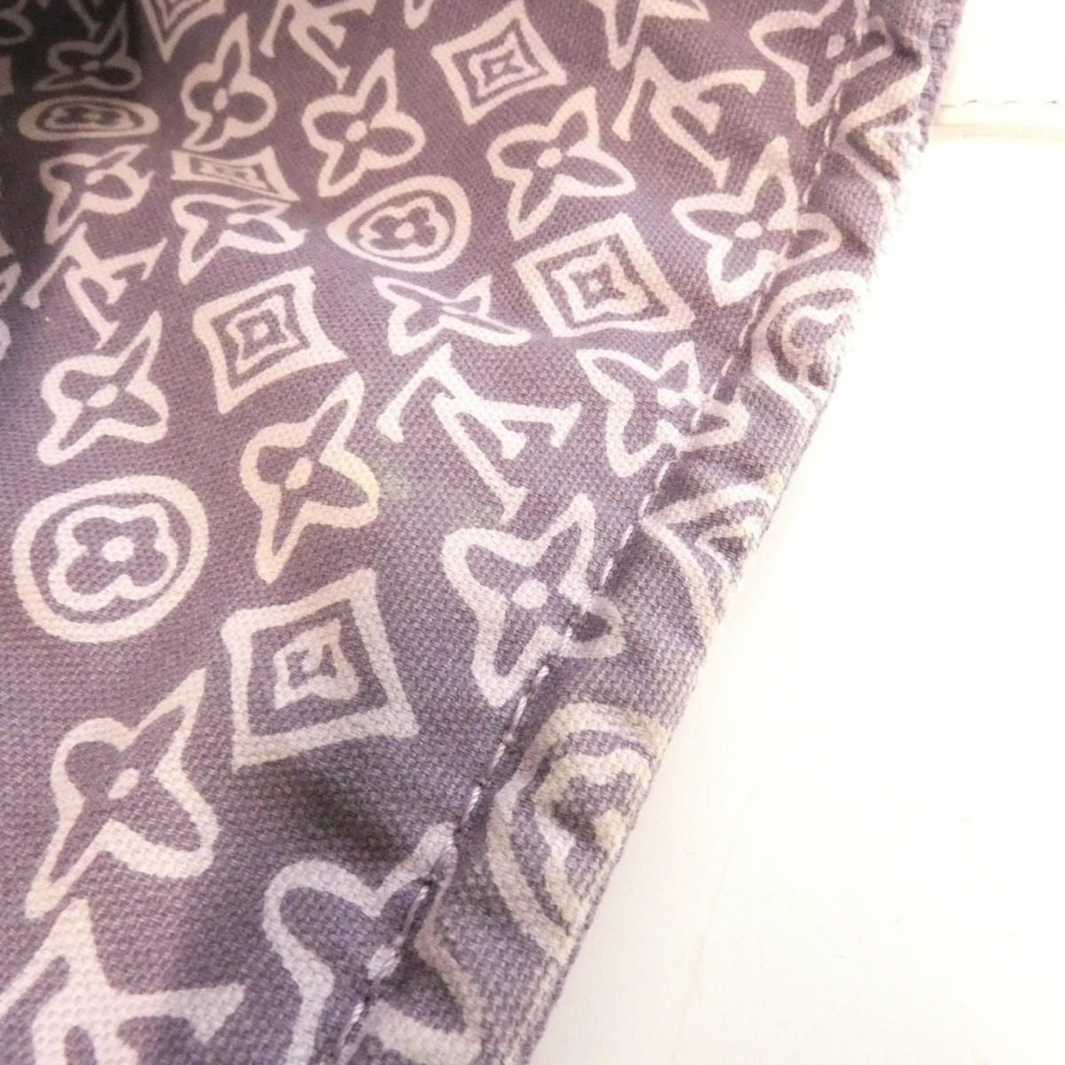Louis Vuitton Taysienne PM Bag — view 7