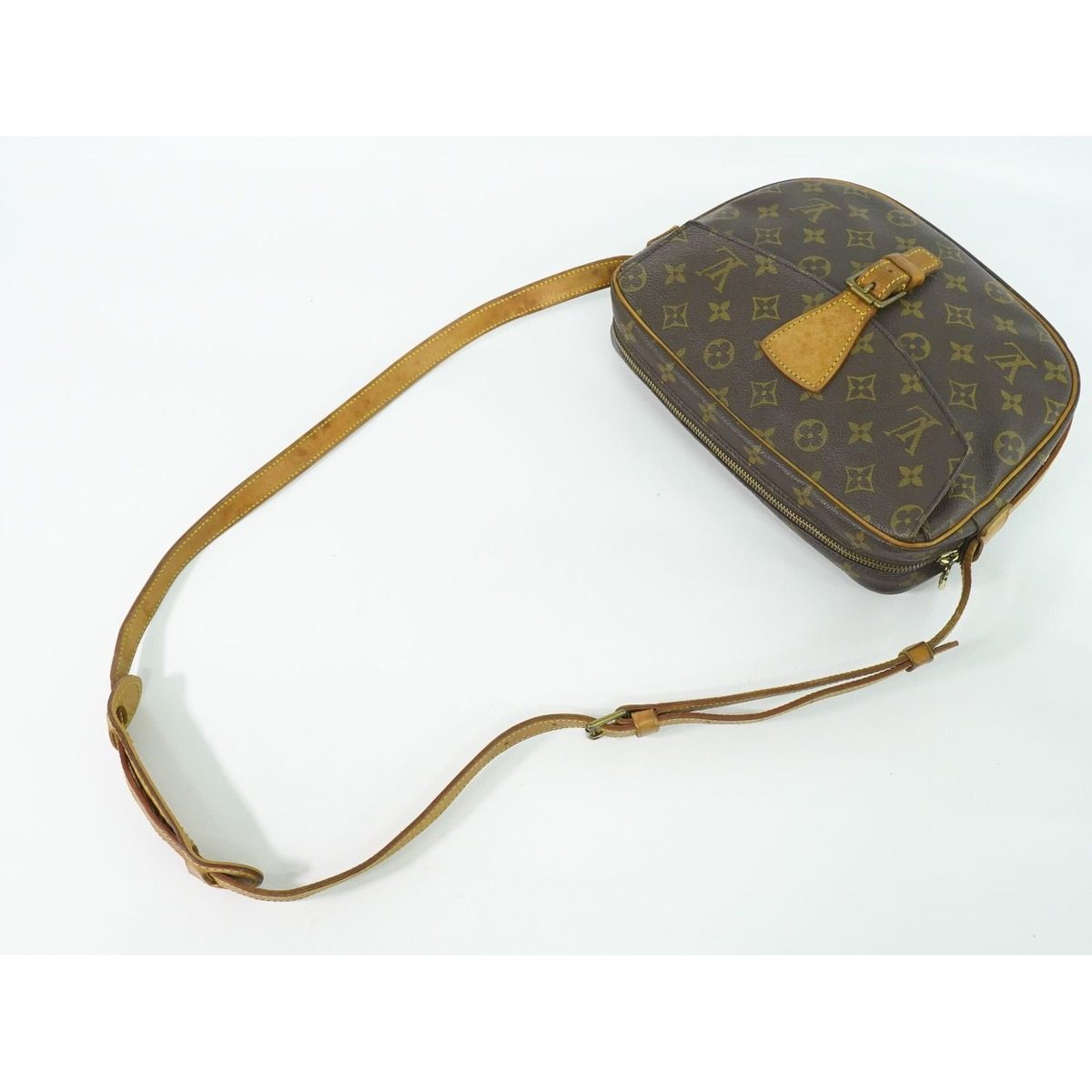 Louis Vuitton LV Jeune Fille Monogram Shoulder Bag Pochette Brown — view 4