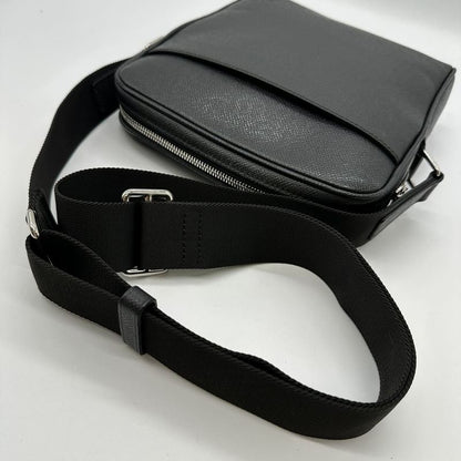Louis Vuitton M30265 Messenger PPM Shoulder Bag Taiga Black Ladies Men