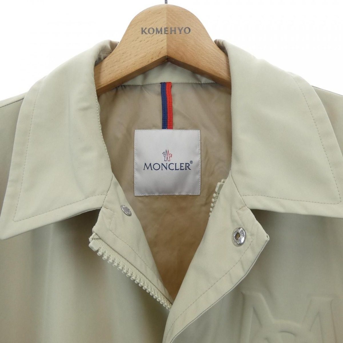 Moncler Lauvitel Jacket Beige — view 6