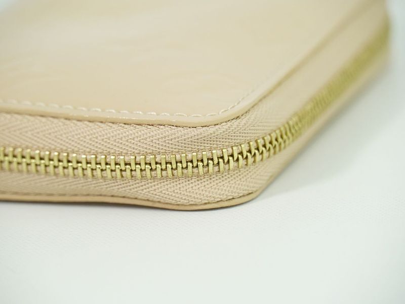 Authentic Louis Vuitton LV Zippy Coin Purse Vernis Leather Coin Case Rose