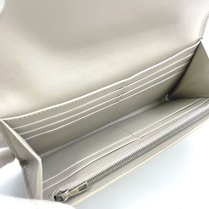 Loewe Bifold Long Wallet Anagram Continental Wallet Leather Beige Wallet Silver