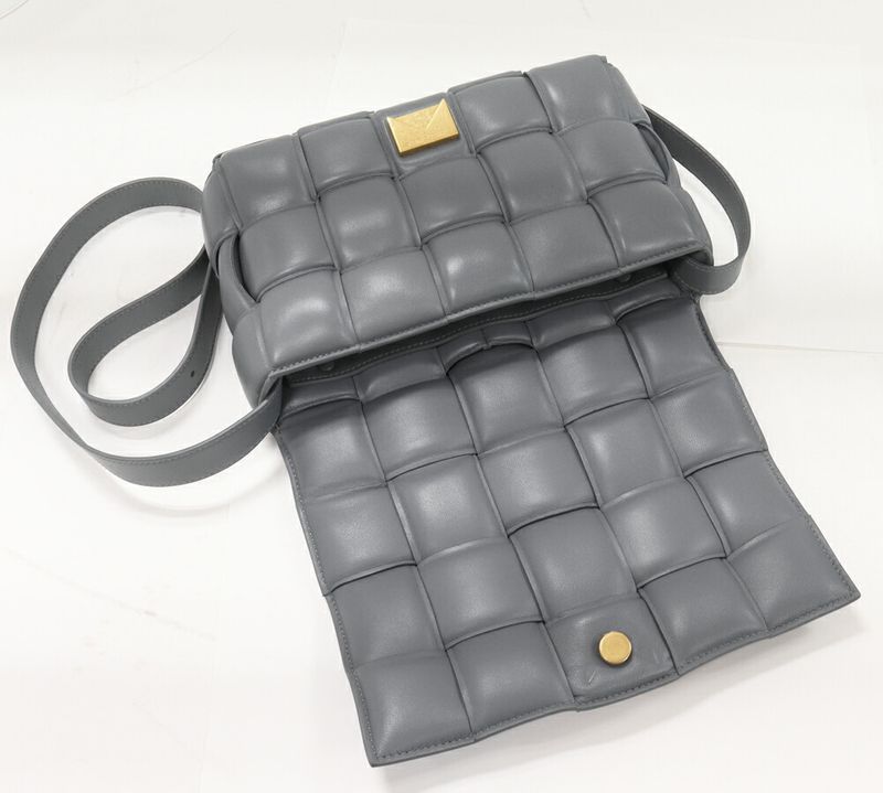 Bottega Veneta Shoulder Bag Small Patted Cassette Shoulder Bag Lambskin Gray