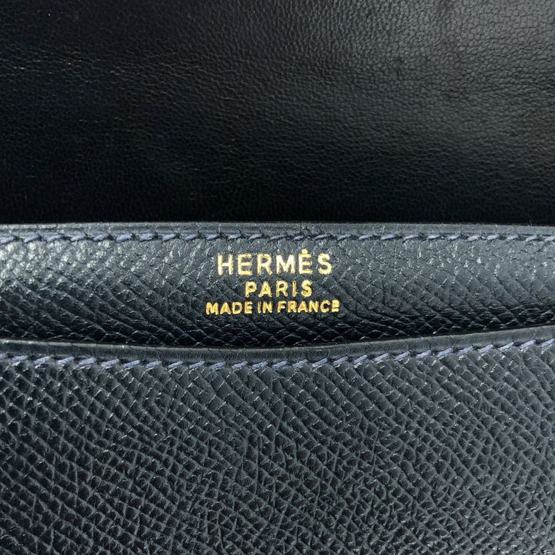 Hermes | 1990s | Freegate Courchevel Gold And Silver Hardware Handbag | Navy |