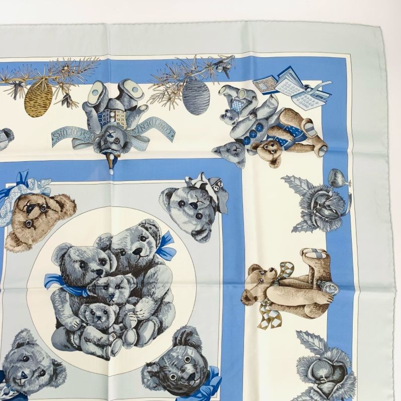 Hermes Carre 90 Confidents DES Coeurs Teddy Bear Heart Friend Silk Scarf