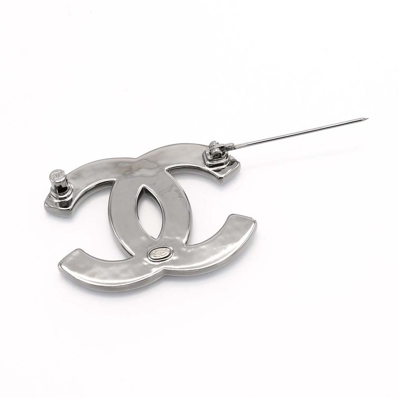 Chanel Brooch Metal Coco Mark Clover Pattern A24S 14.6g Accessories Box Bag