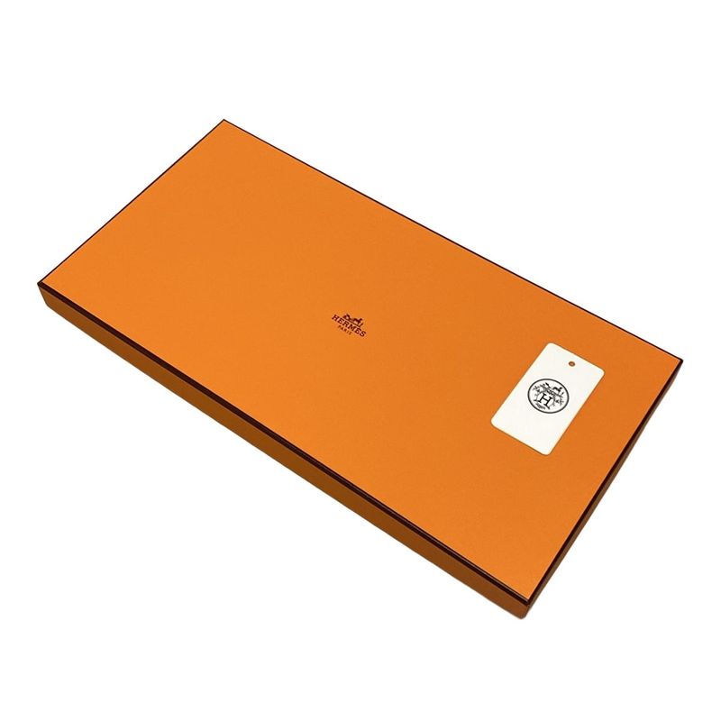 Hermes Stole (shawl) Carre Geant/shawl Carre 140 H244039s Ivory X Black X Multi