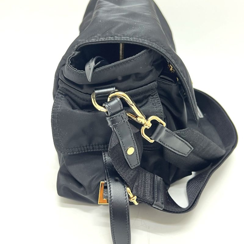 Prada Shoulder Bag Explorer Large Re-nylon 1bd391 Nylon Black