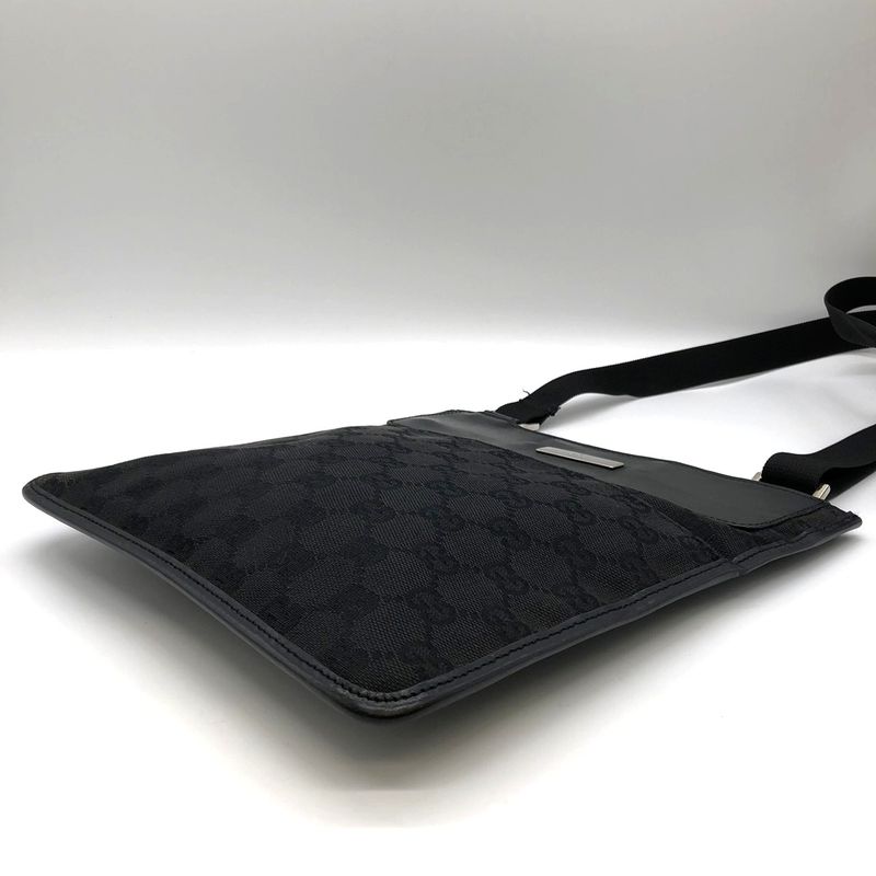Gucci 27639 Light Shape Shoulder Bag Crossbody Black GG Canvas/leather Men