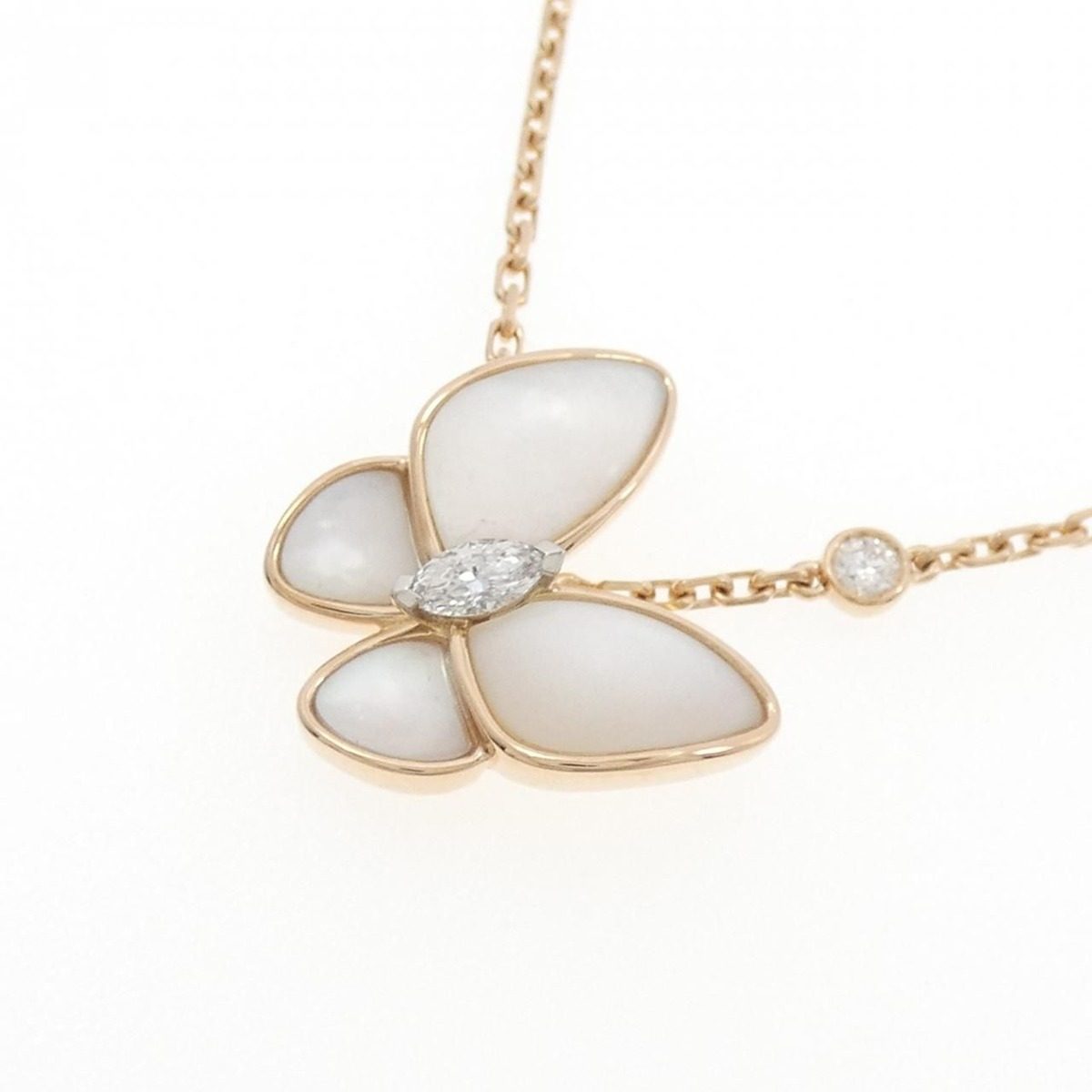 Van Cleef & Arpels de Papillon Necklace — view 3