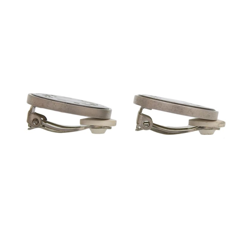 Hermes Bijouterie Fantaisie Serie Shell Clip Earrings For Both Ears Silver With