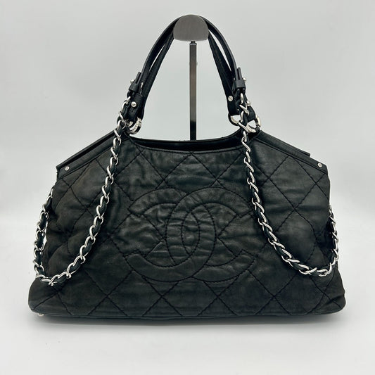 Chanel on the Road 2-Way