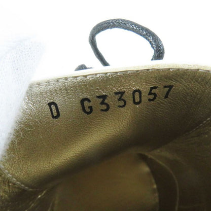 CHANEL 17A G33057 Lace-up Patent Leather Booties With Coco Mark White Gold