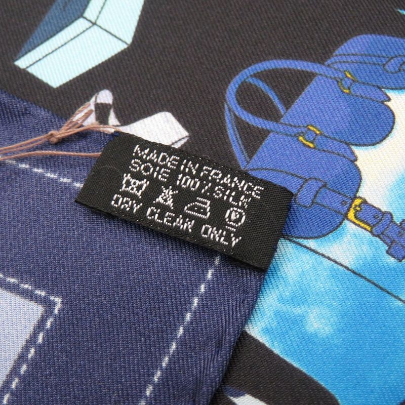 Hermès Carré 40 Monsieur ET Madame Monsieur & Madame Silk Blue Scarf Blue 0217