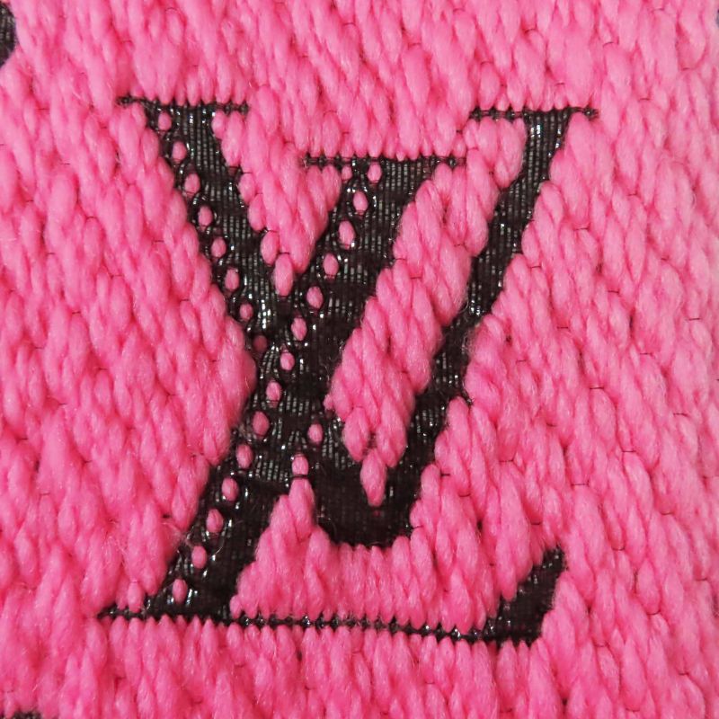 Louis Vuitton M76070 Echarpe Logomania Shine Wool Silk Rose Pop Fringed