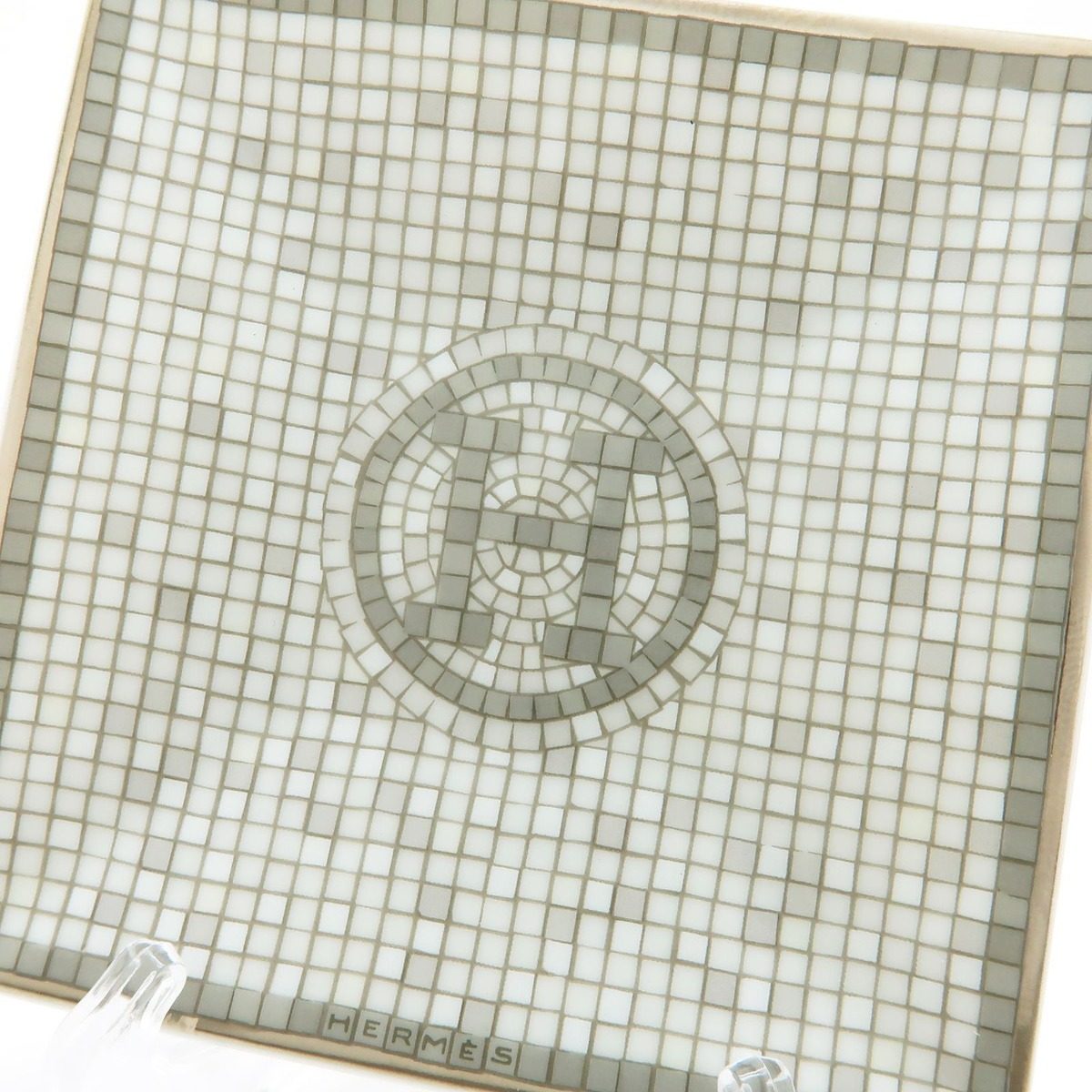 Hermes Petit Carre Mosaic 24 No1 Platinum Dish Porcelain Box Shipping Shoulder — view 3