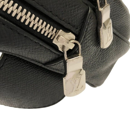 Louis Vuitton Taiga Llama Bum Bag Outdoor — view 6