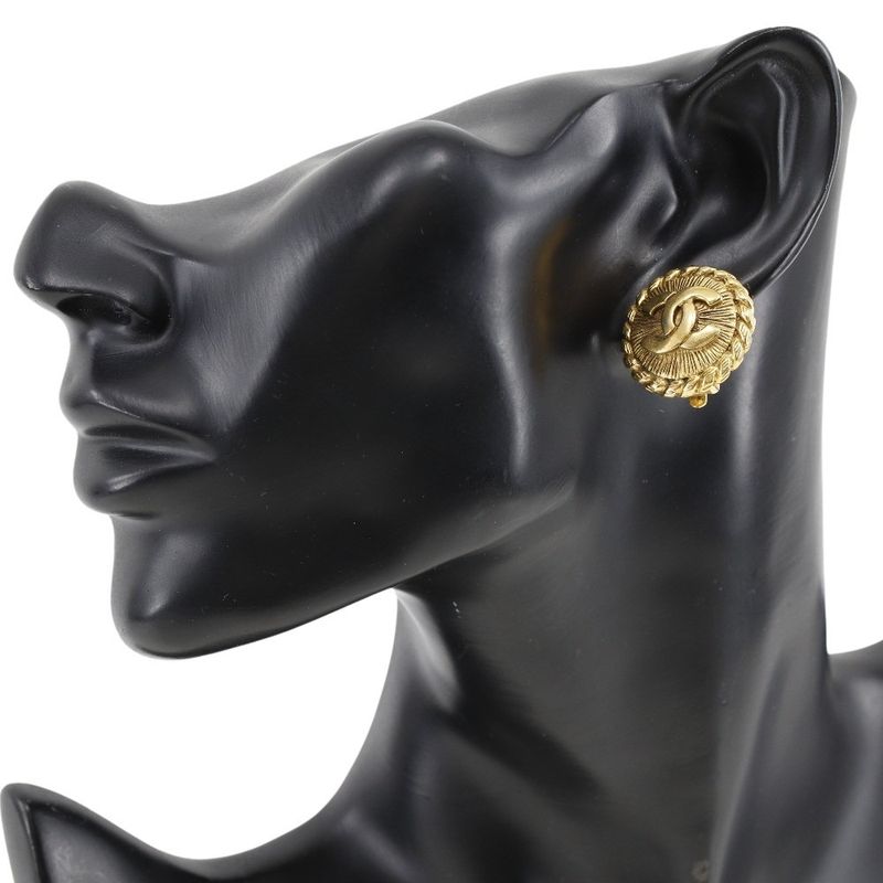 Chanel Coco Mark Vintage Gold Plated Ladies 16.0g Earring