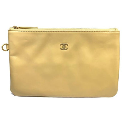 Chanel 22 Tote Small Handbag As3260 Matelasse Coco Mark Plate Yellow Gold