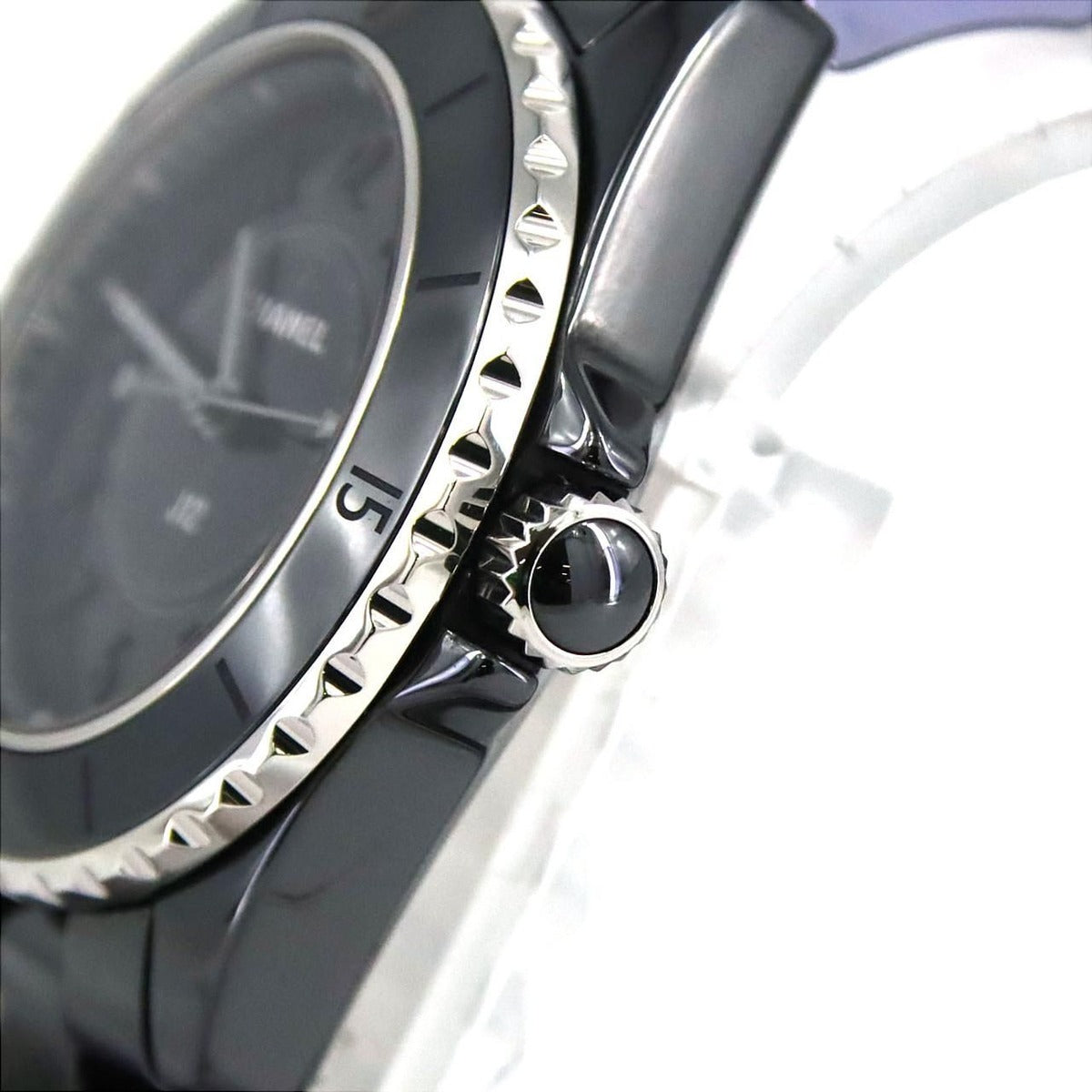 Chanel J12 Phantom 33 mm Ceramic H6346 Quartz — view 3