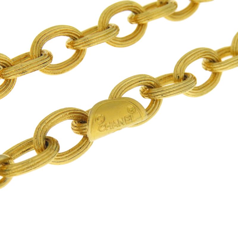 Chanel Relief Matelasse Framed Round Reversible Pendant Necklace Women