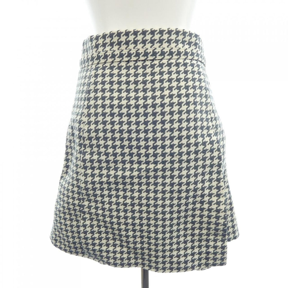 Dior Skirt Beige 40 Based — view 2