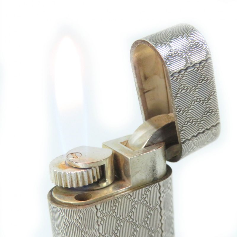 Cartier Plaid Oval Gas Lighter Smoking Goods Silver Made In Switzerland Men's