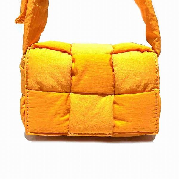 Bottega Veneta Padded Tech Cassette Maxi Intrecciato Bag Shoulder Bag Women