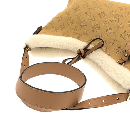 Louis Vuitton Mahina Carryall NM PM Shoulder Bag — view 4