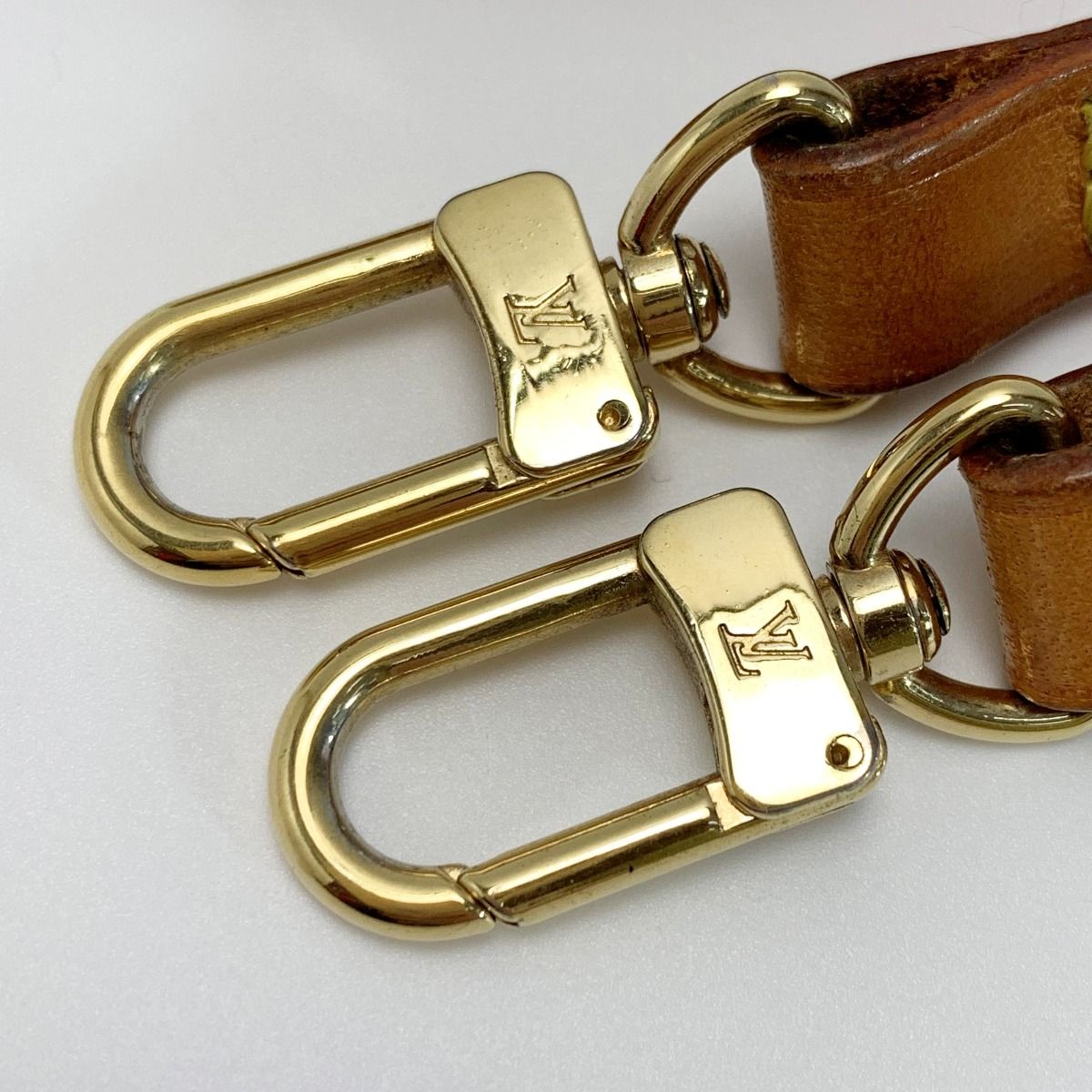 Louis Vuitton Leather Beige 120cm (47.24in) Shoulder Strap Bag Accessories