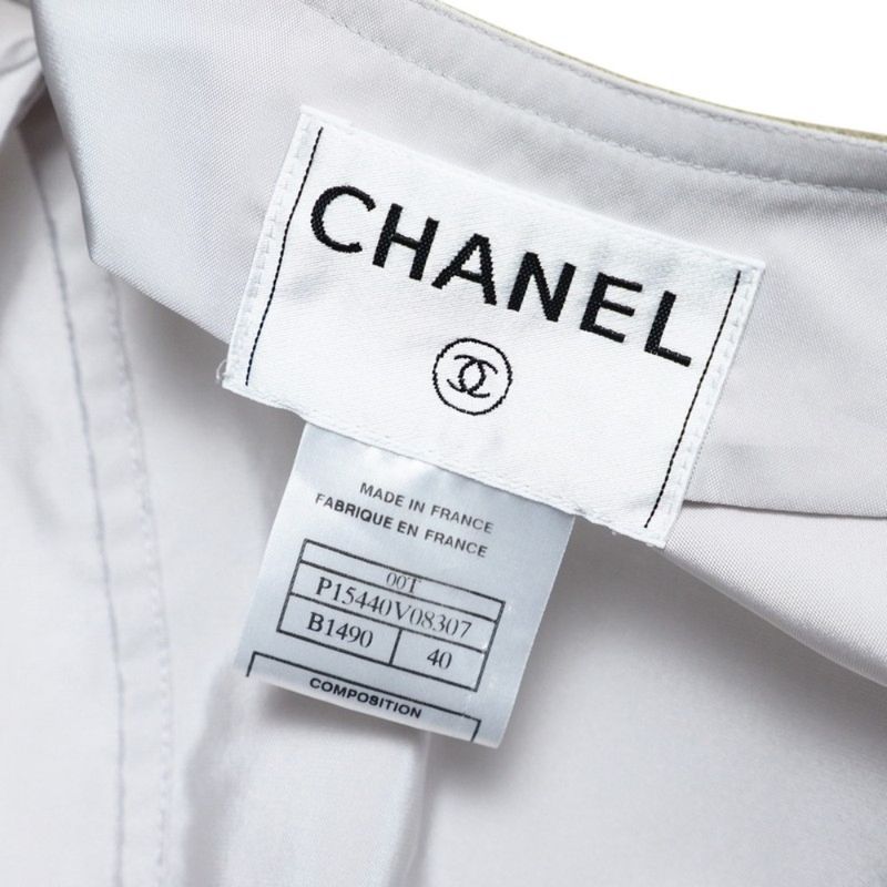 Chanel Collarless Jacket Size 40 00T Buttonless Piping Logo Metal Lightweight