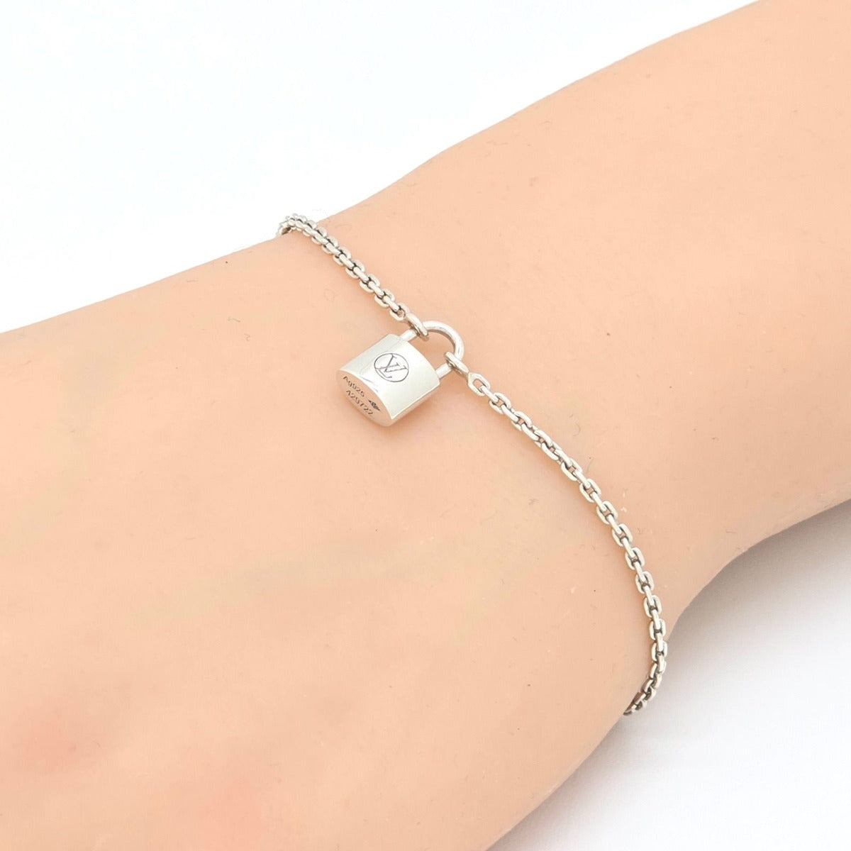 Louis Vuitton Bracelet Silver Lockit Padlock Pendant — view 2
