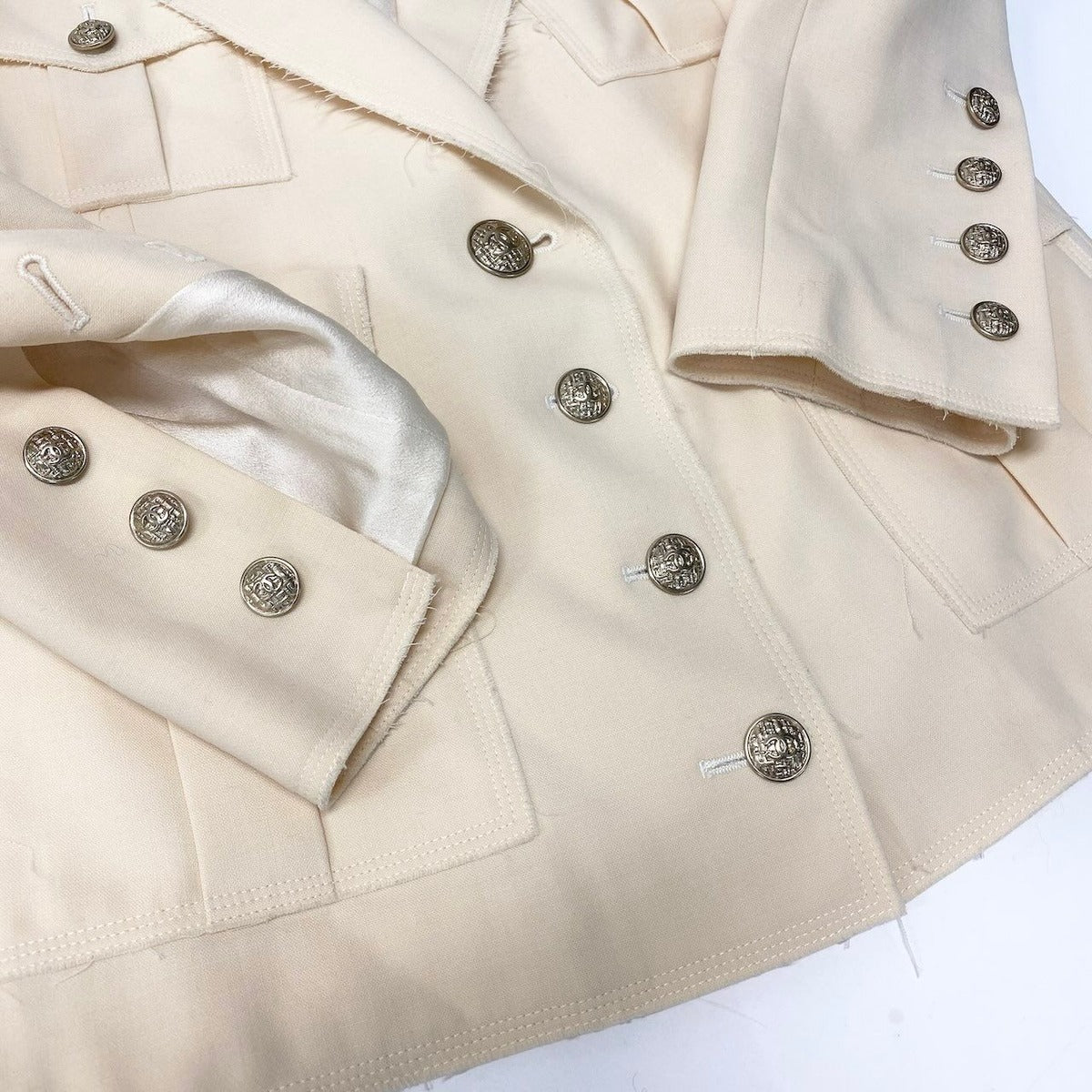 Chanel C Safari Jacket 4 Pockets CC Logo 36 Ivory — view 5